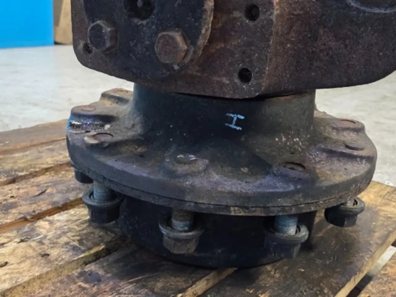 Billede 13 - New Holland LB115B Hjulnav L. 85825032