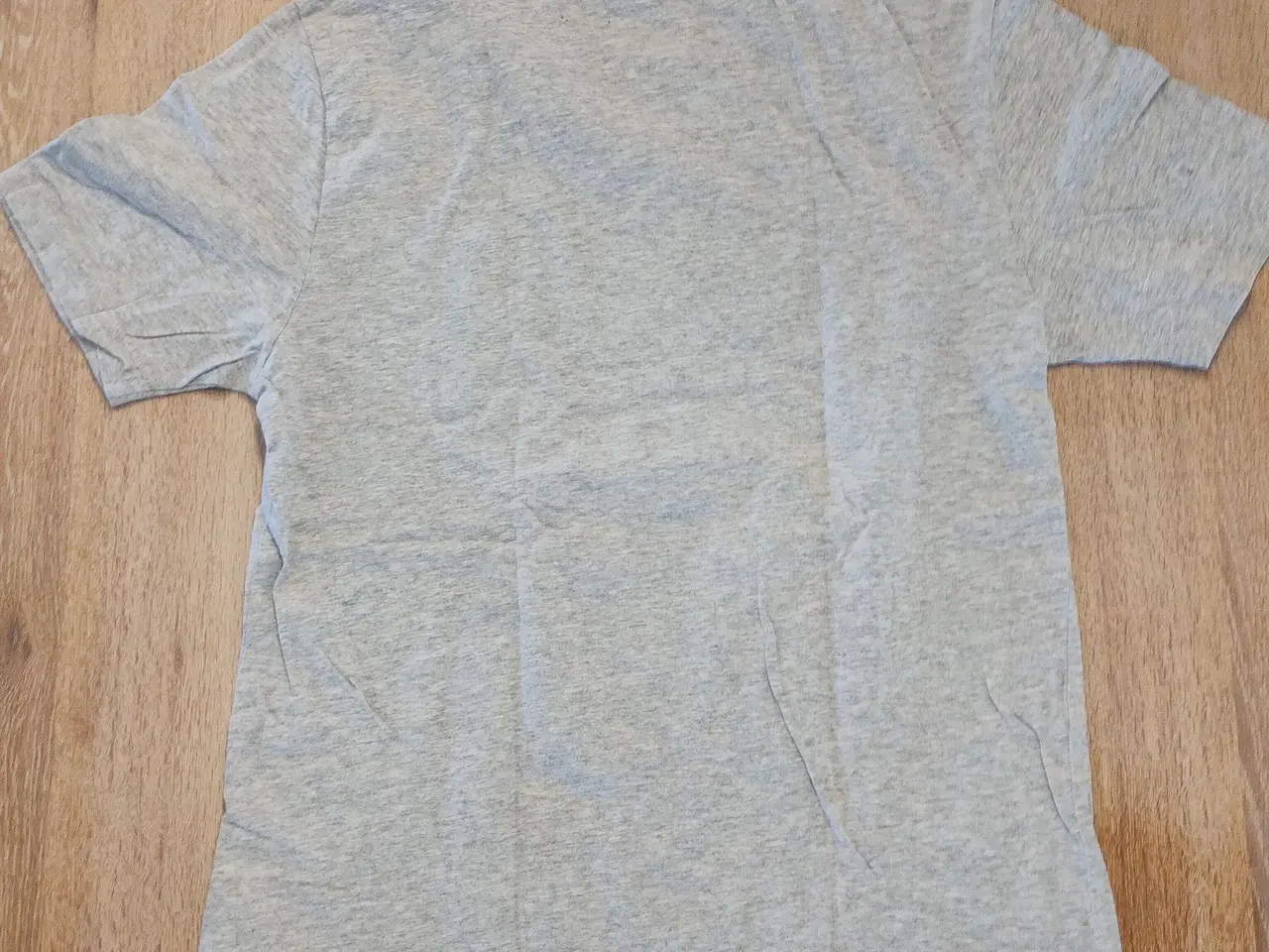 Billede 3 - Calvin Klein Jeans T-shirt – Str. S – Grå med graf