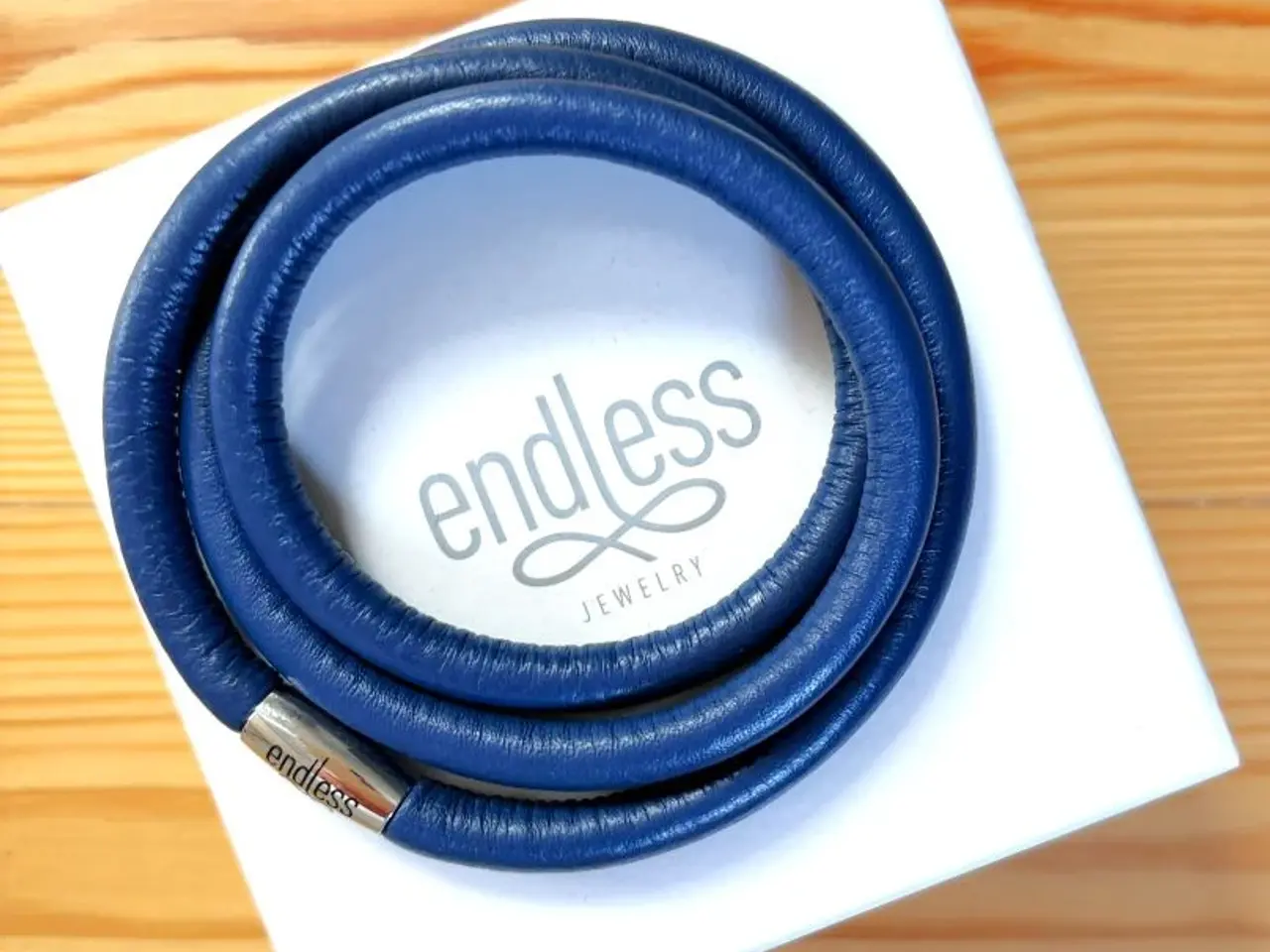 Billede 1 - Endless armbånd i blå læder