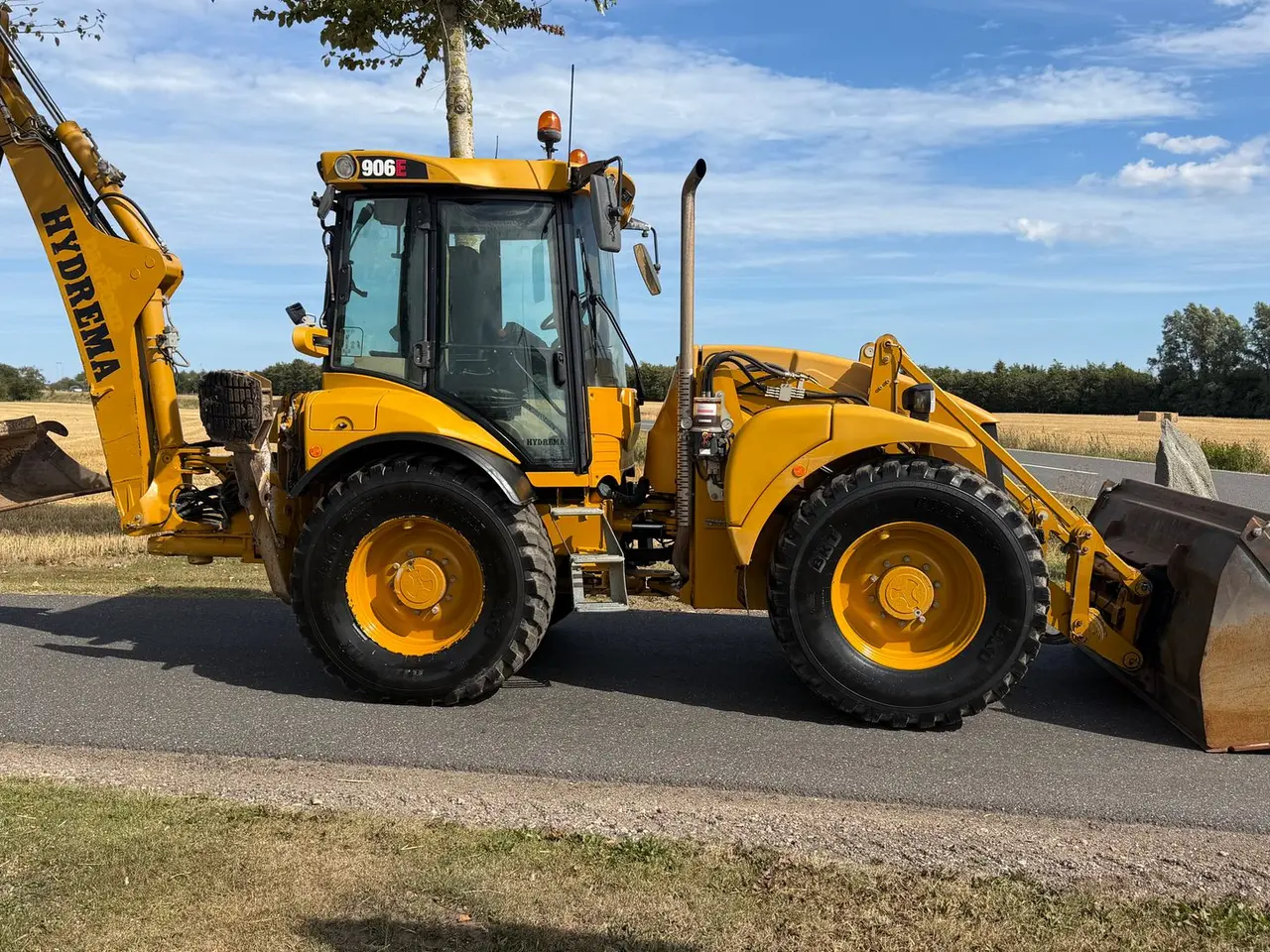 Billede 4 - Hydrema 906E Flot brugt rendegraver med Engcon rotortilt, centralsmøring mm