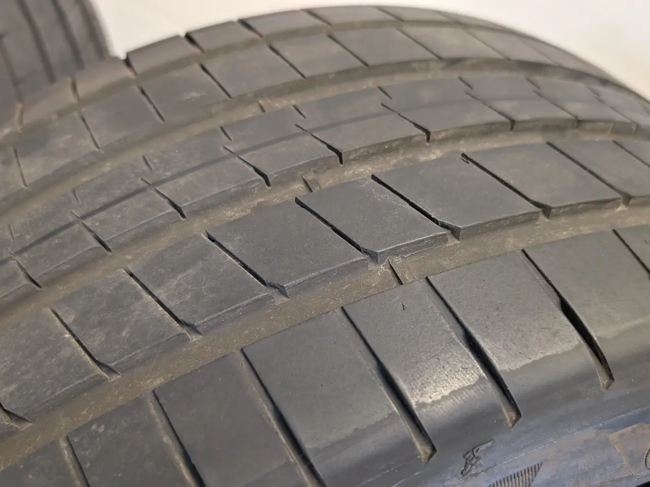 Billede 1 - Goodyear Eagle F1 235/35-19