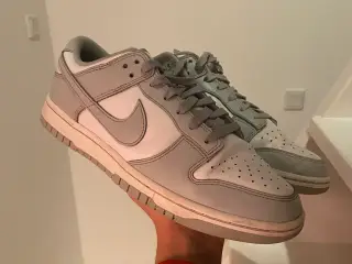 Nike Dunk Grey Frog