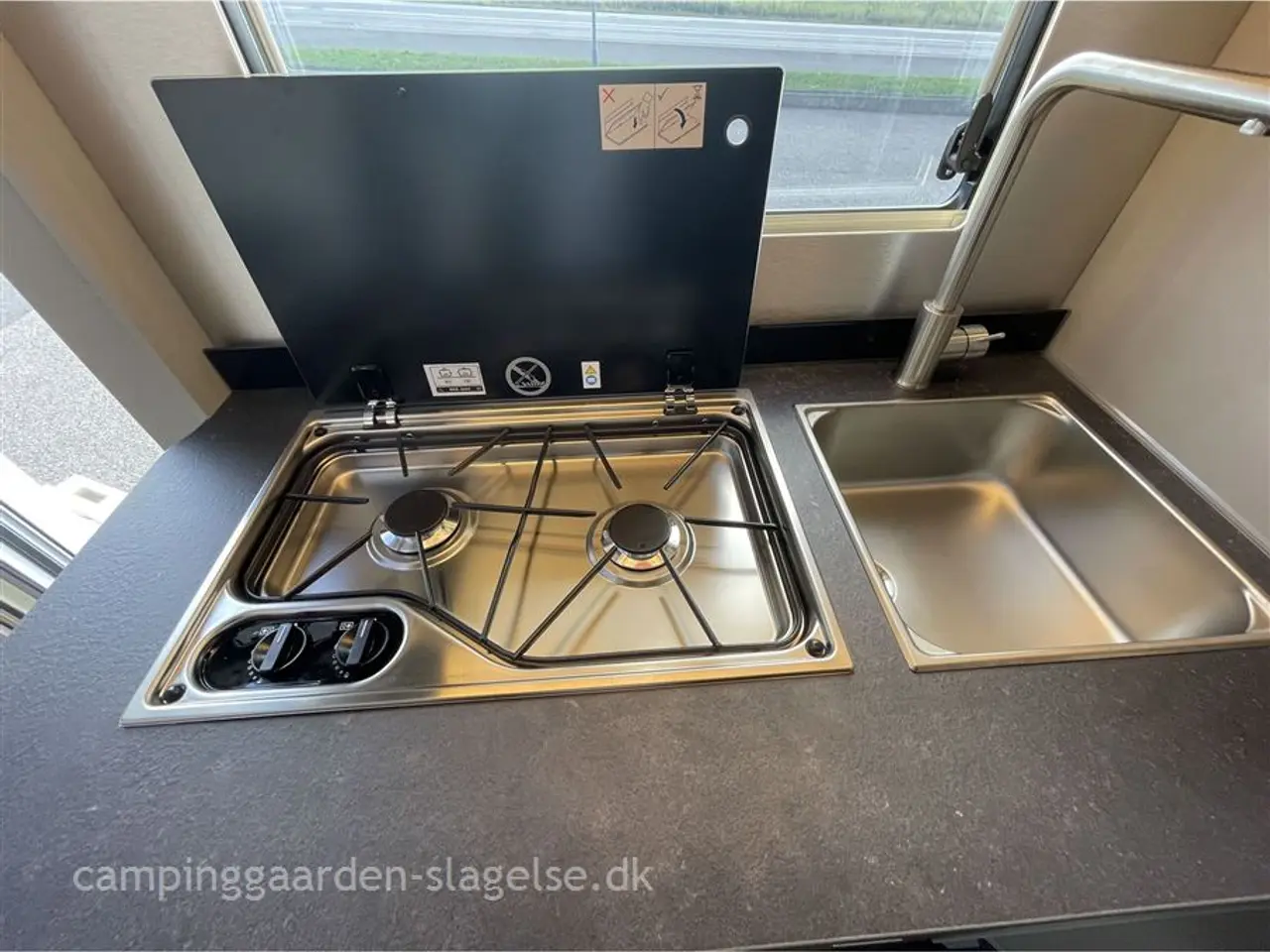 Billede 16 - 2027 - Adria Compact SL Select   Adria Compact SL Select – stor luksus i kompakt format