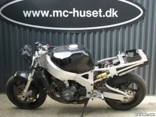 Honda CBR900