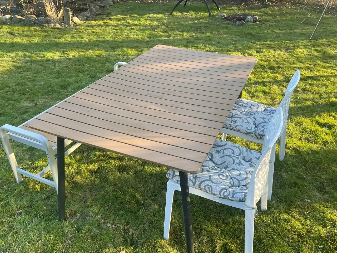 Billede 7 - Pænt alu. havestol med to stole.