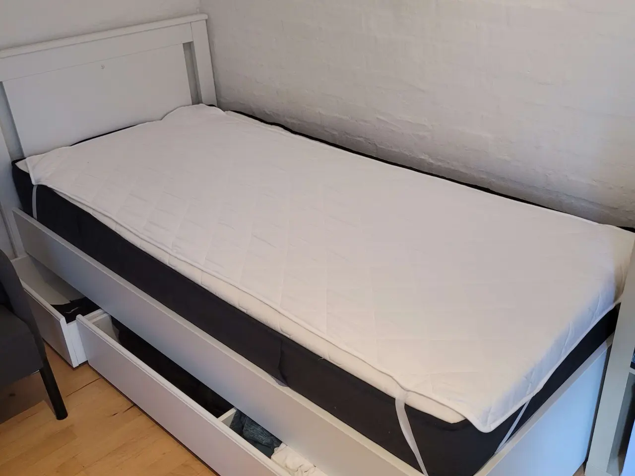 Billede 2 - Ikea seng - Songesand (inkl. skuffer) 