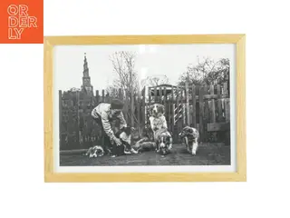 Indrammet sort-hvid fotografi fra Nielsen (str. 21x29,7 cm)