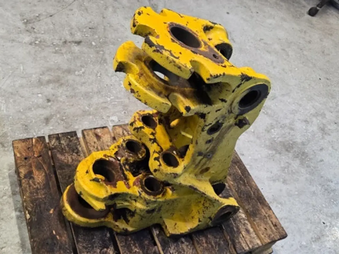 Billede 6 - New Holland LB115B Beslag 85803623