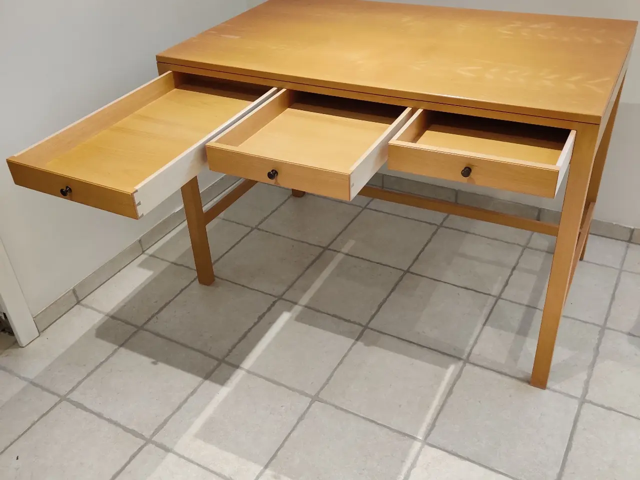 Billede 2 - Skrivebord