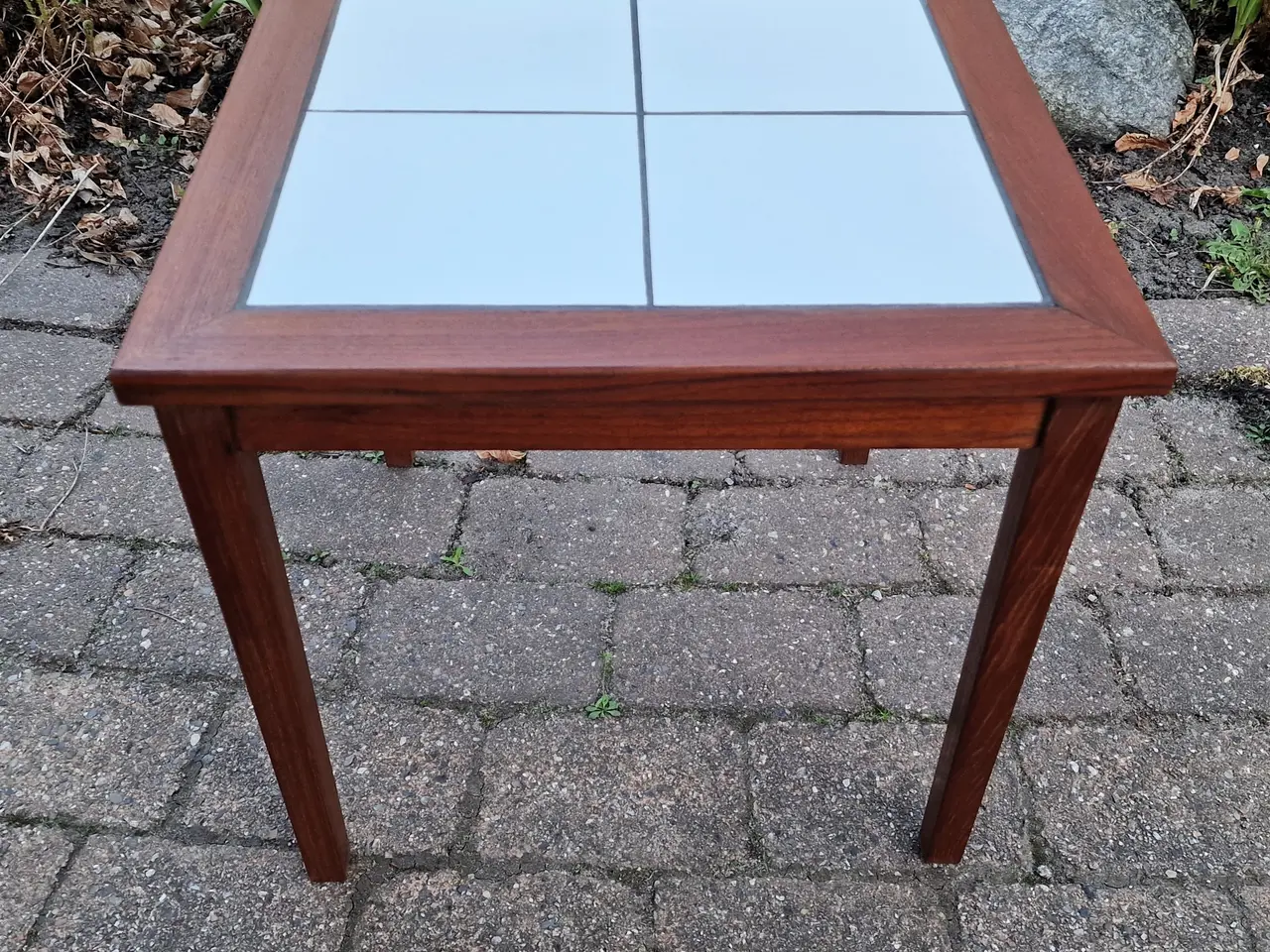 Billede 6 - Vintage sidebord i teaktræ.