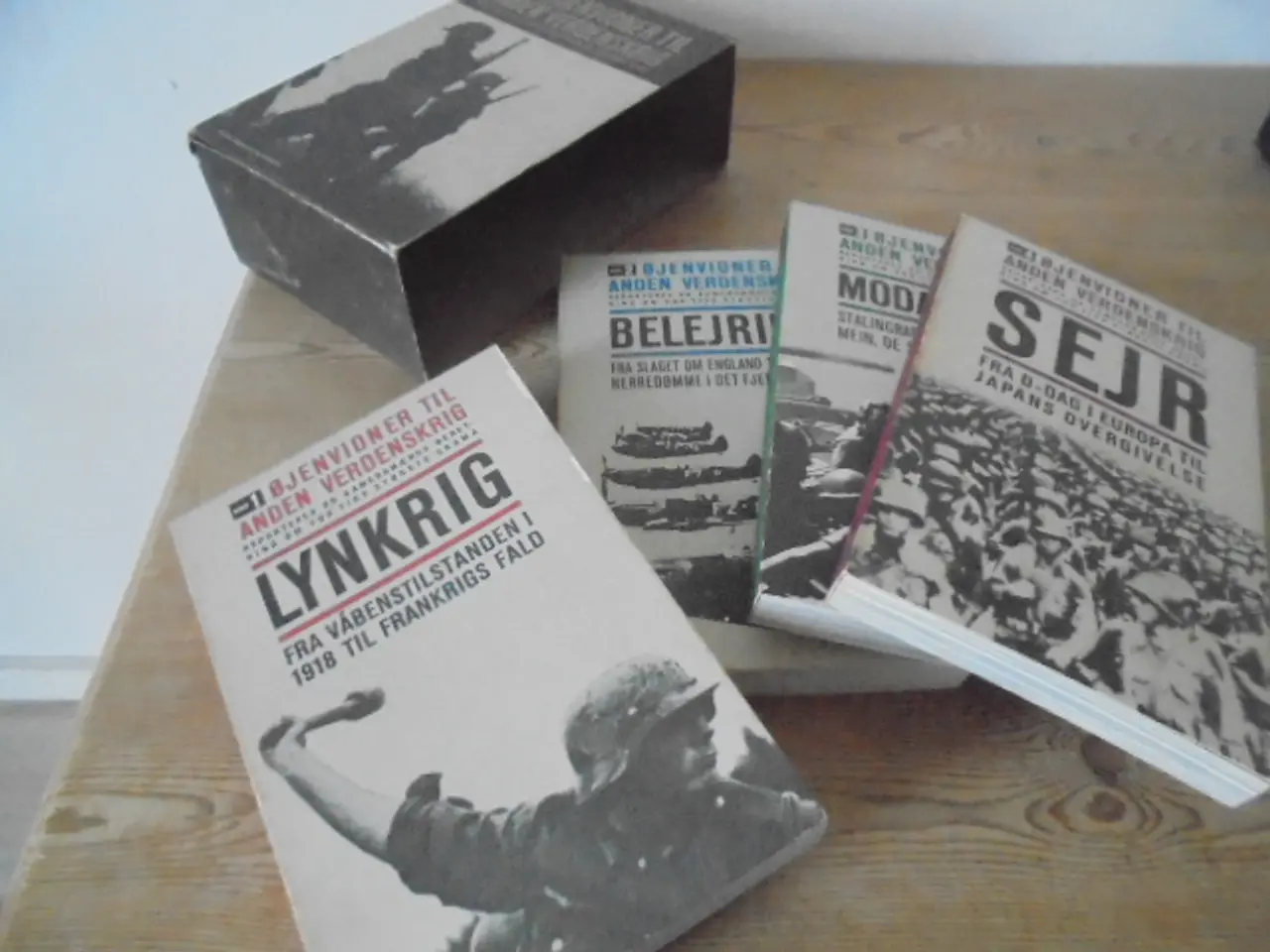 Billede 1 - Box-set: 4 bøger om 2. verdenskrig