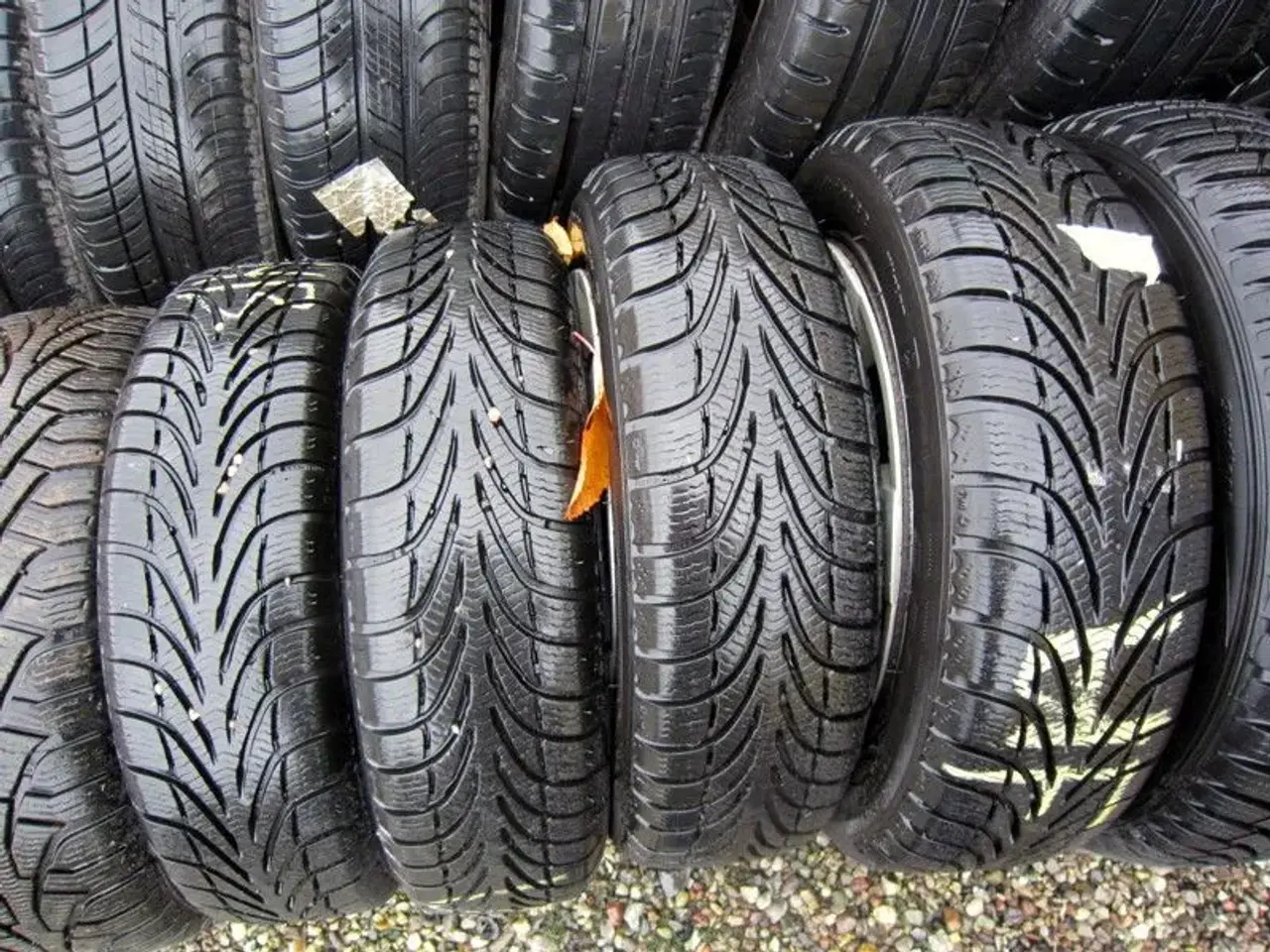 Billede 17 - 14"15"16"17 vinterdæk 30 sæt med masser af mønster