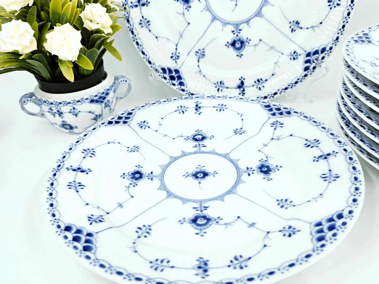 Billede 5 - Musselmalet Halvblonde Middagstallerken Porcelæn 