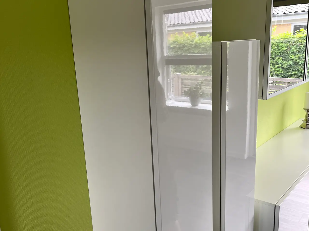 Billede 4 - Skænk/vitrine ophæng - det hele samlet