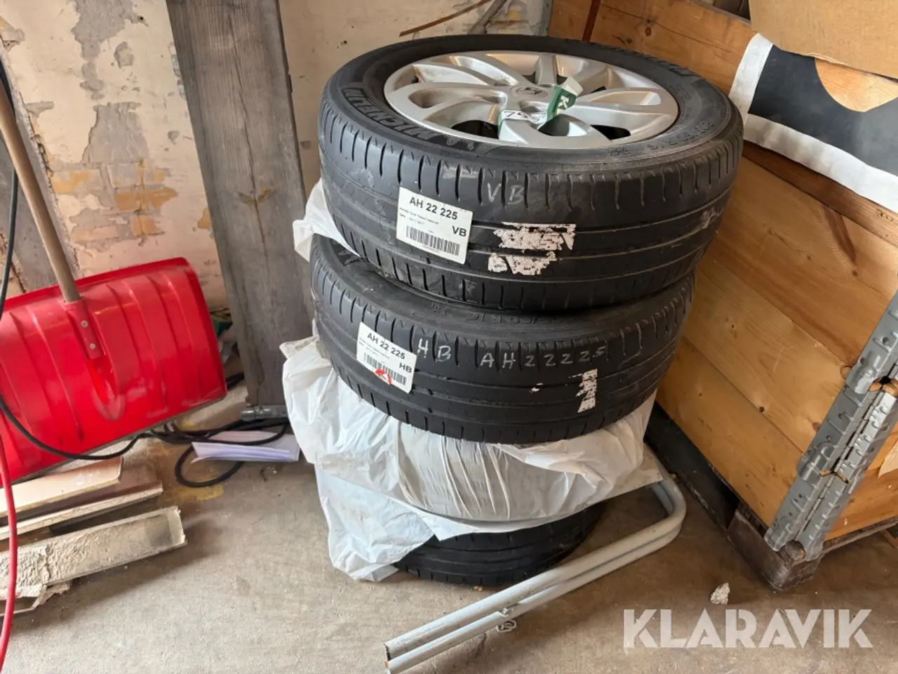 Billede 1 - Alufælge med dæk Renault 4 stk.