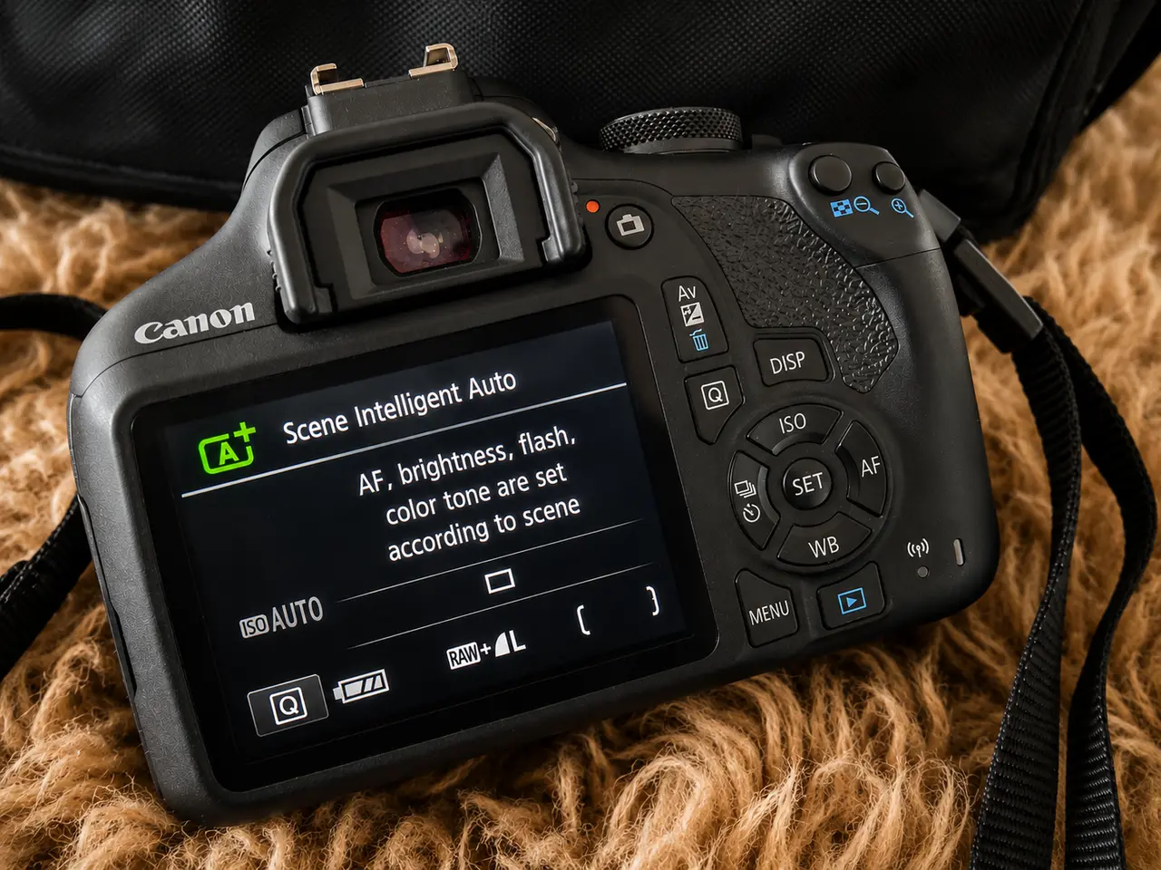 Billede 2 - Canon EOS 2000D med taske og udstyr