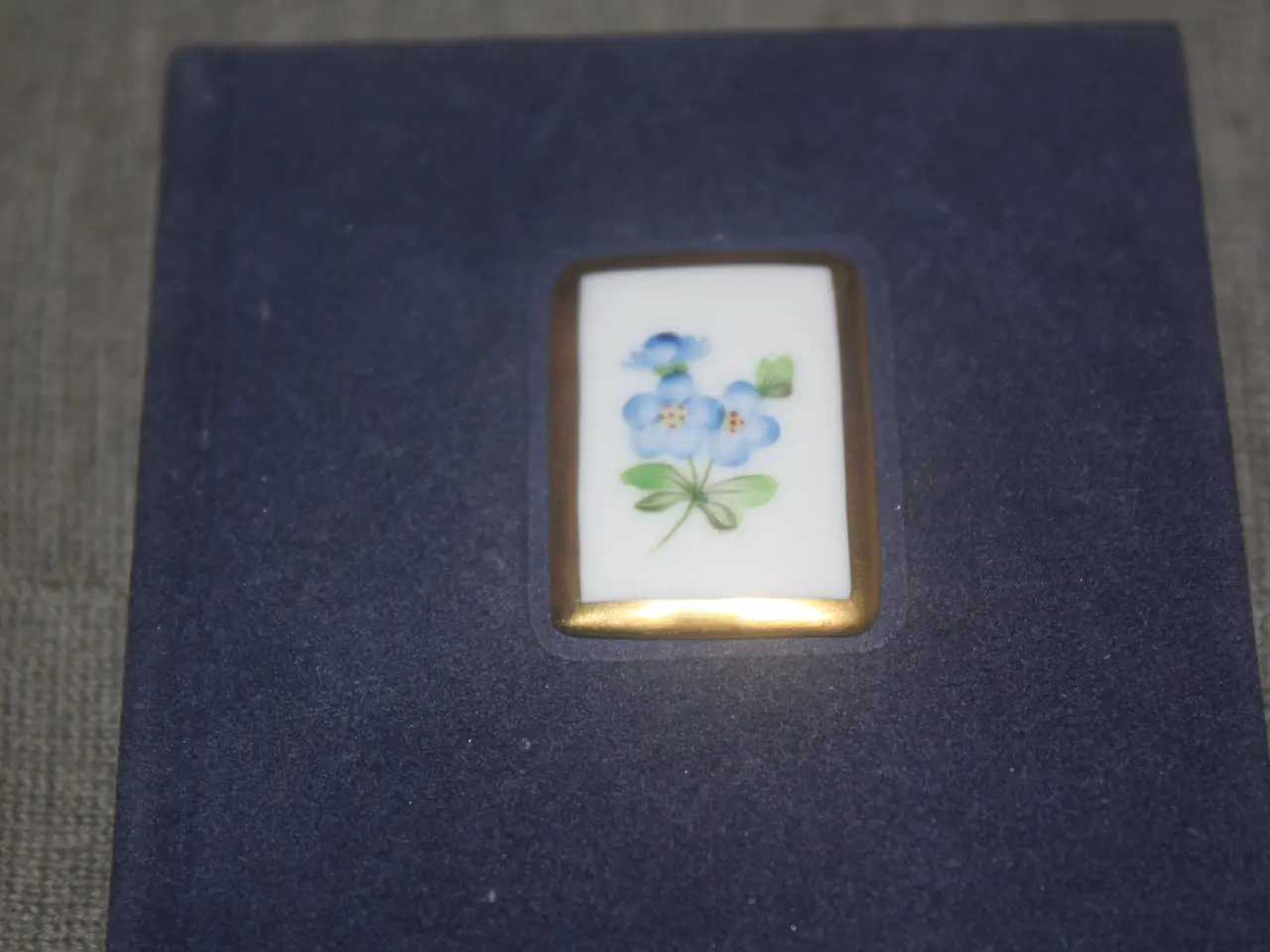 Billede 2 - Porzellan von Herend 7,8 cm x 6,8 cm