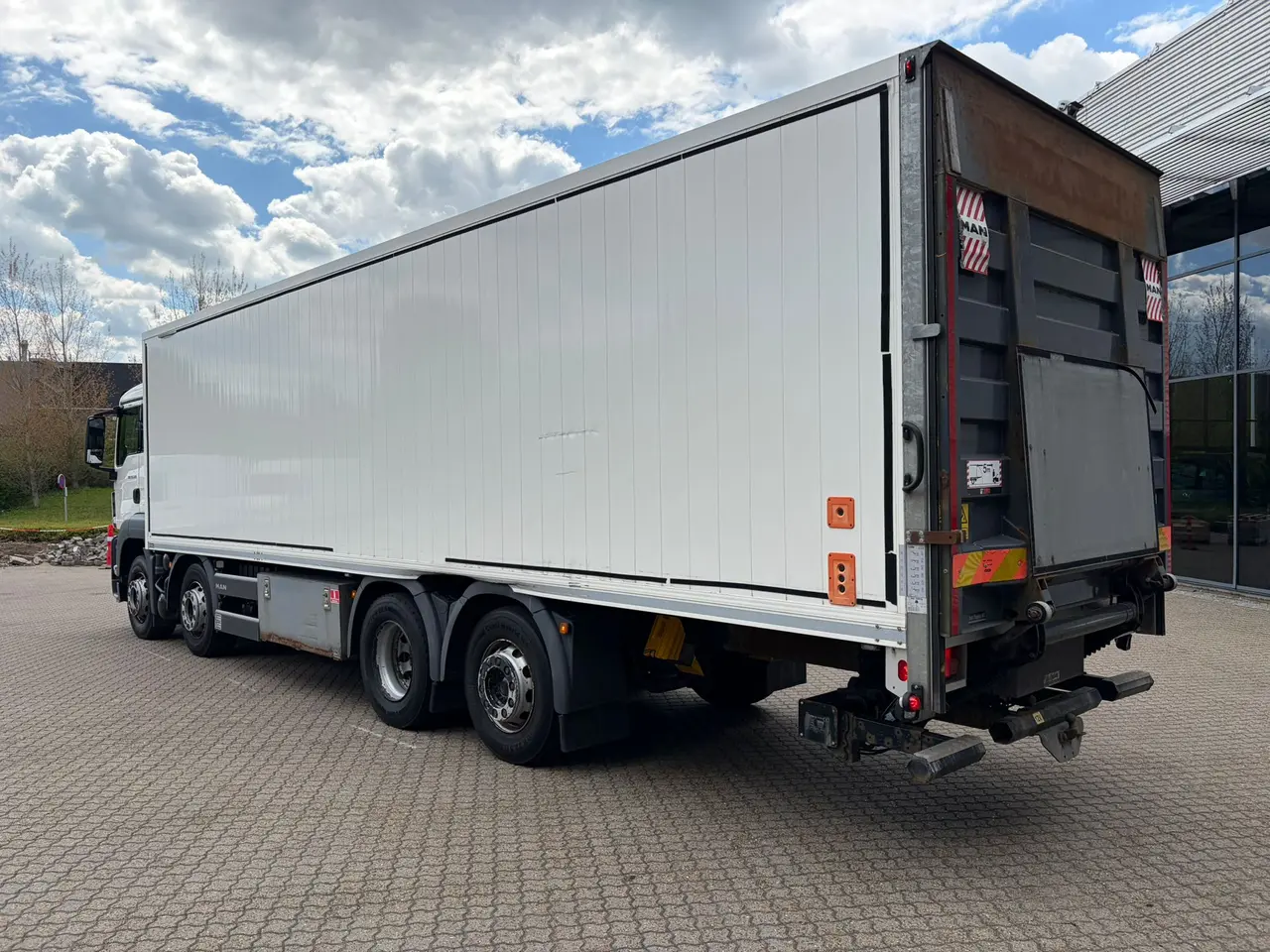 Billede 10 - MAN TGS 35.320 8x2-6, Lukket kasse