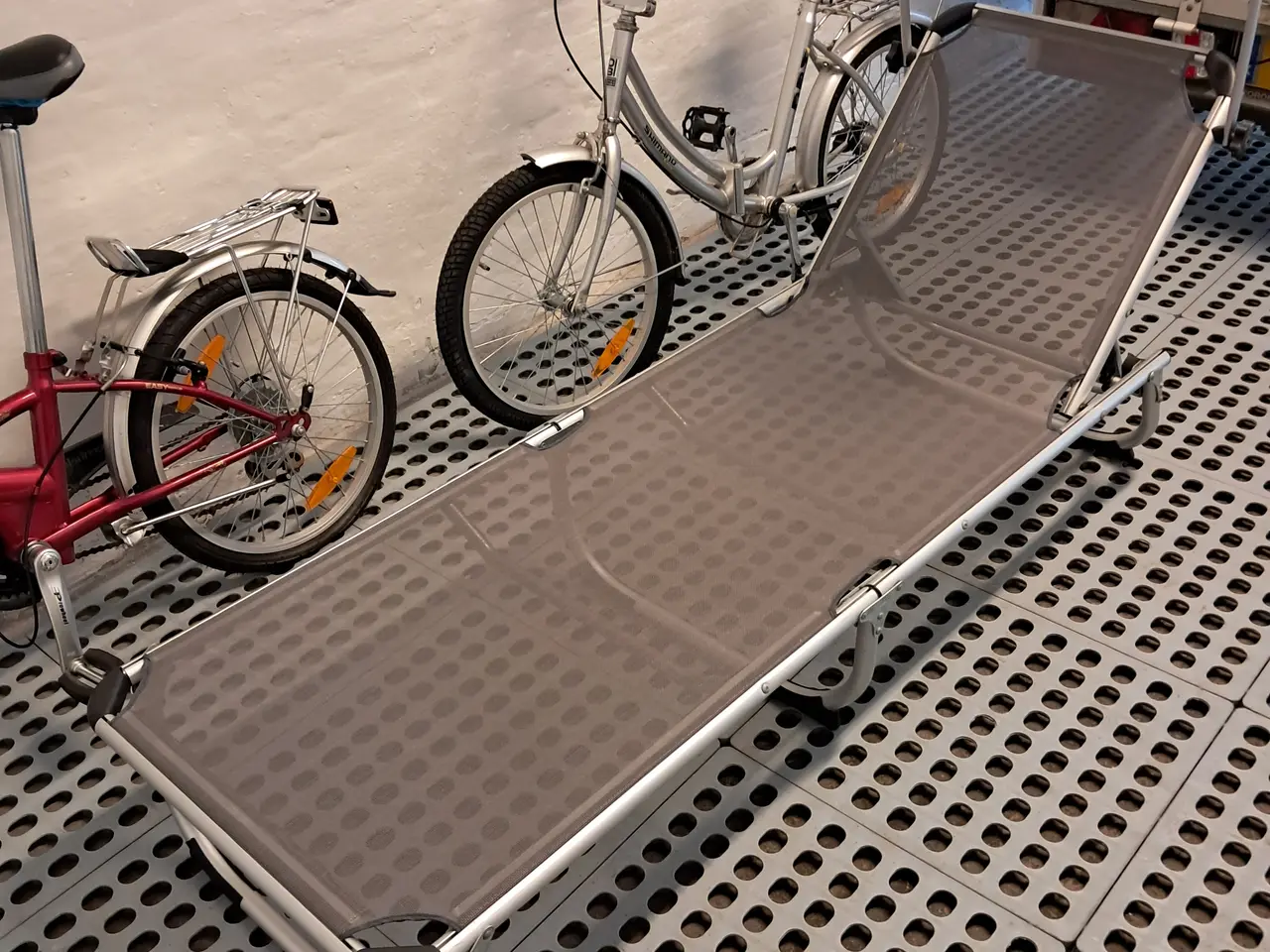 Billede 1 - Foldbar solvogn med solskærm – Grå