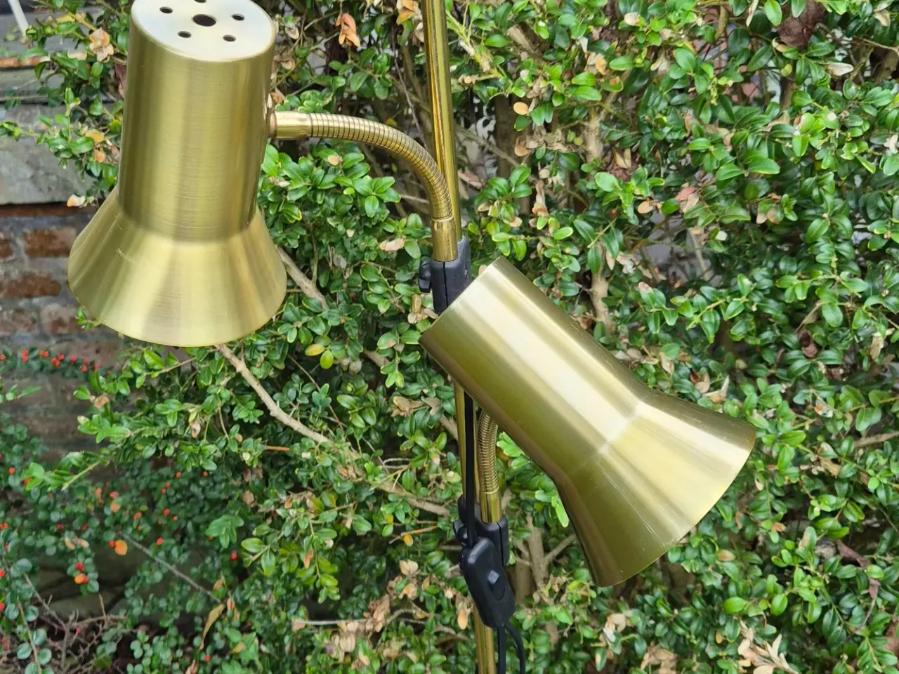 Billede 17 - Flot, unik gulvlampe i messing