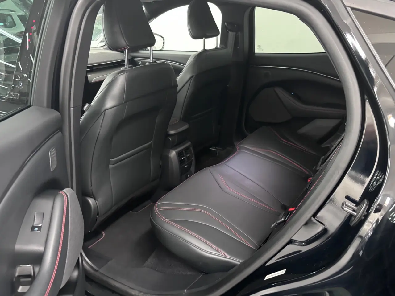 Billede 14 - Ford Mustang Mach-E 70 Premium Standard Range AWD
