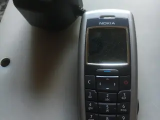 Telefon Nokia 2600. Giv et bud.