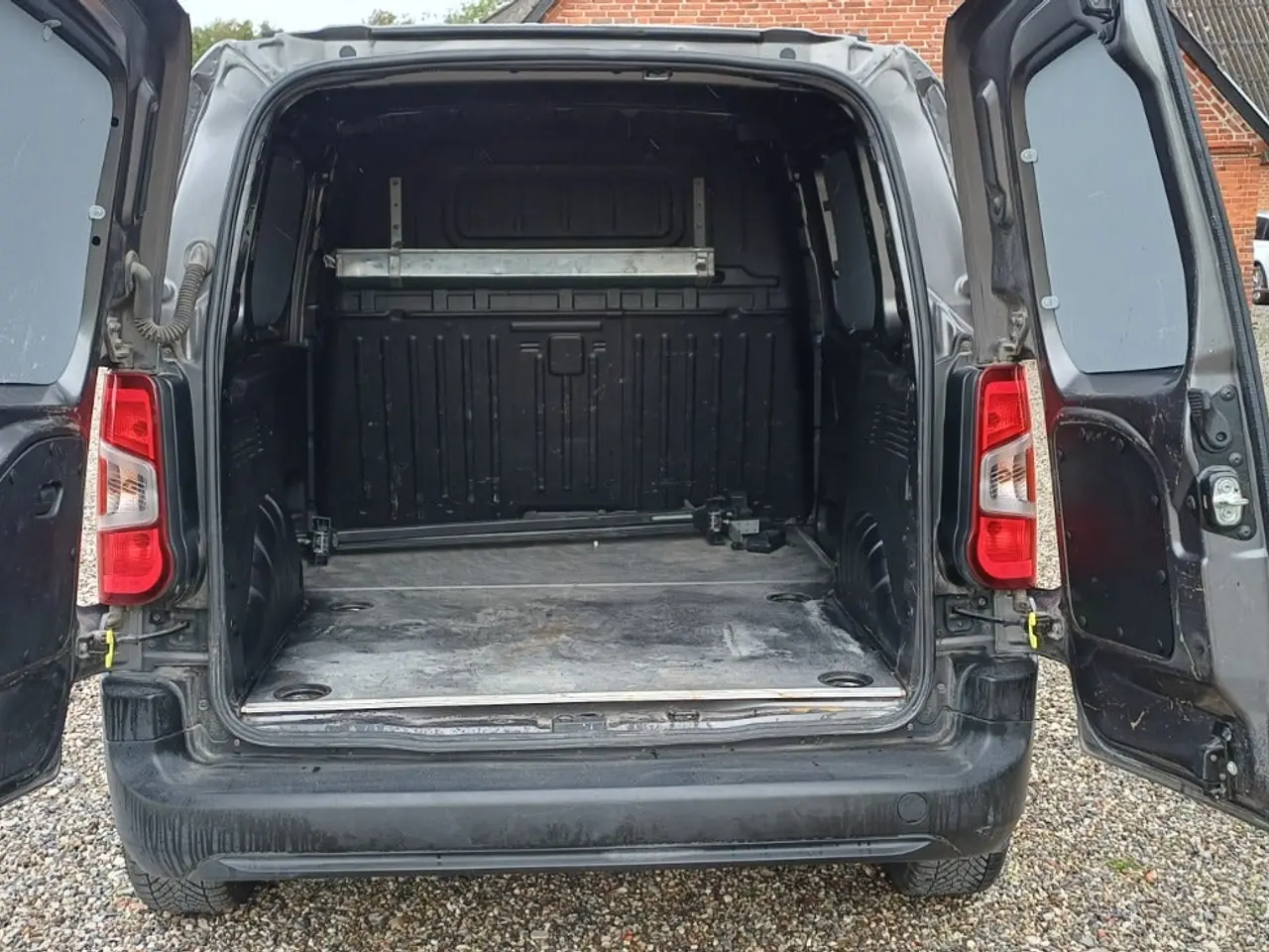Billede 11 - Toyota ProAce City 1,5 D 75 Medium Base