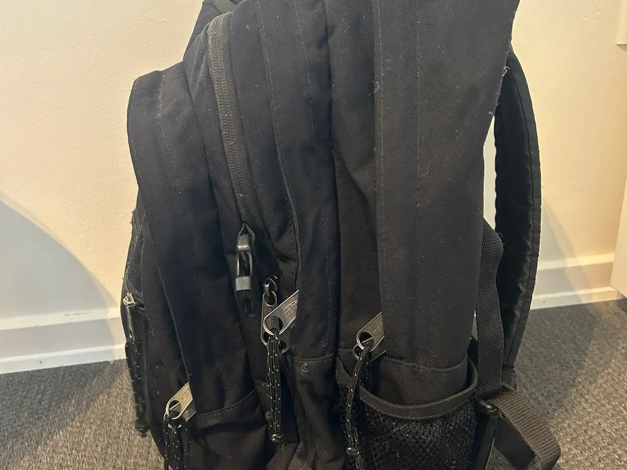 Billede 4 - Eastpak skoletaske med plads til computer