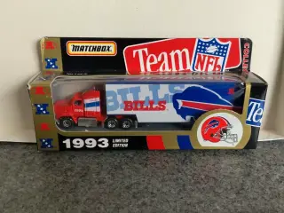 Matchbox Buffalo Bills NFL 1993 Truck Trailer