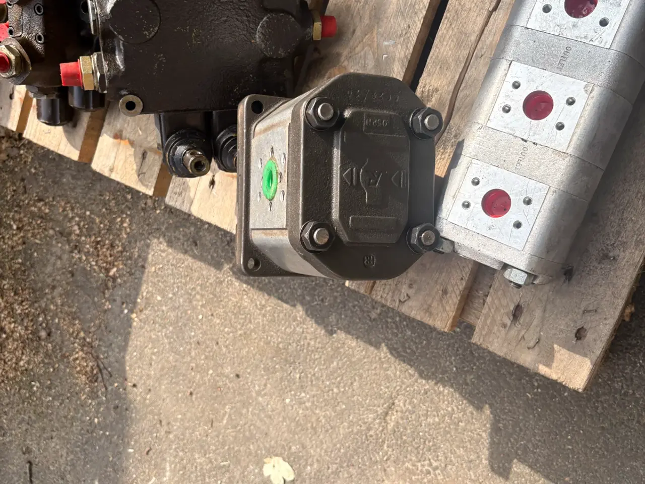 Billede 6 - Hydraulisk komponent 