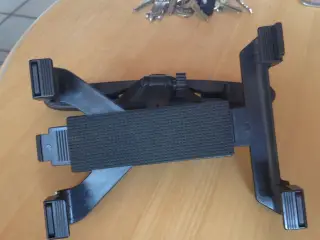 Ipad / tablet holder