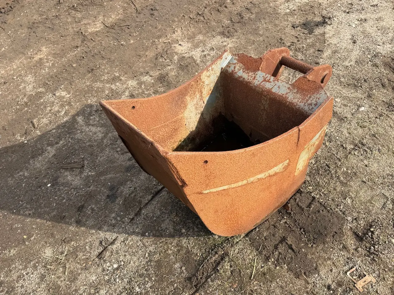 Billede 1 - - - - Profilskovl 55/35 cm - Ford Beslag
