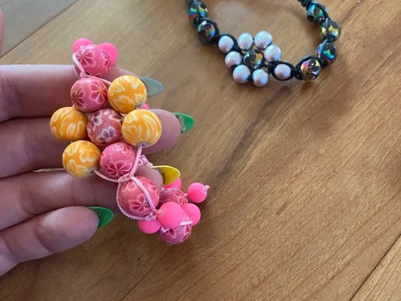 Billede 3 - Nye knyttede armbånd