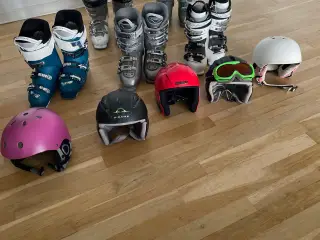 Ski, skistøvler, skihjelm