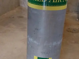 Dykkerflasker godkendt til nitrox og alm. luft.