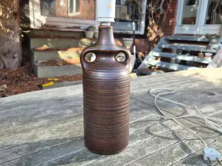 Smuk keramiklampe fra Knabstrup