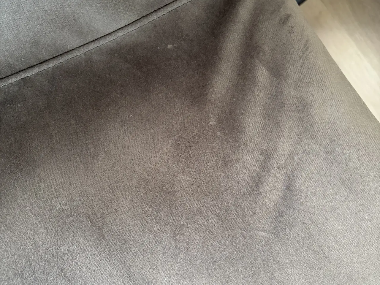 Billede 4 - 4 velour spisebordstole- sælges samlet. 