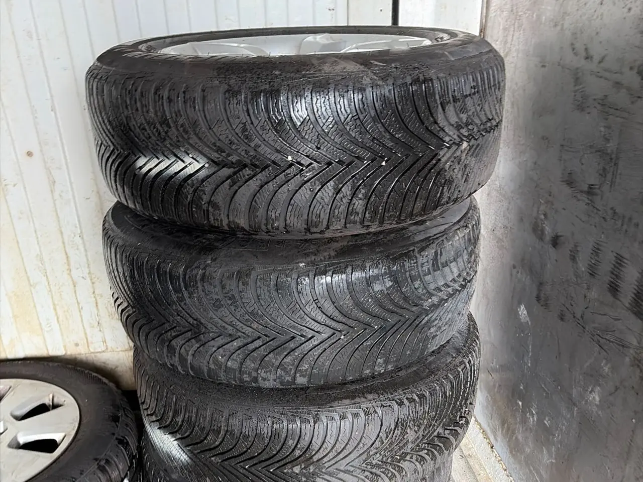 Billede 4 - Audi alufælge med Michelin 225/60-16