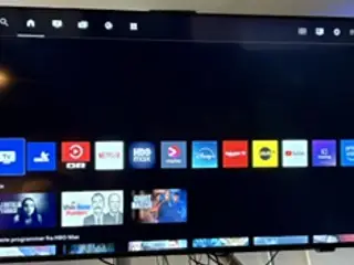 Philips 55" Fladskærms TV 55PUS8309/12 - Ambilight