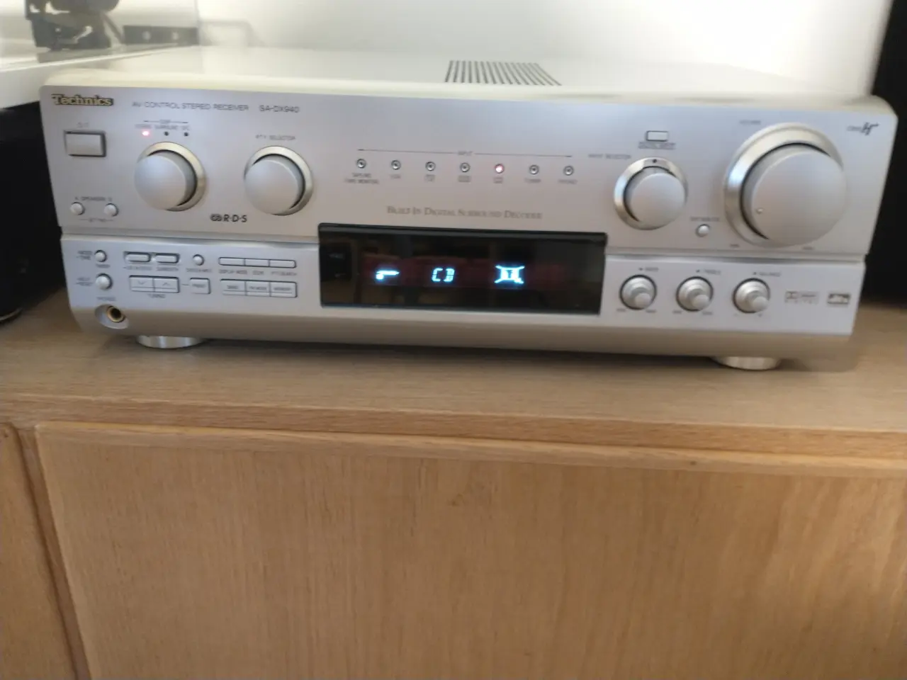 Billede 1 - Forstærker: Technics. SA-DX940