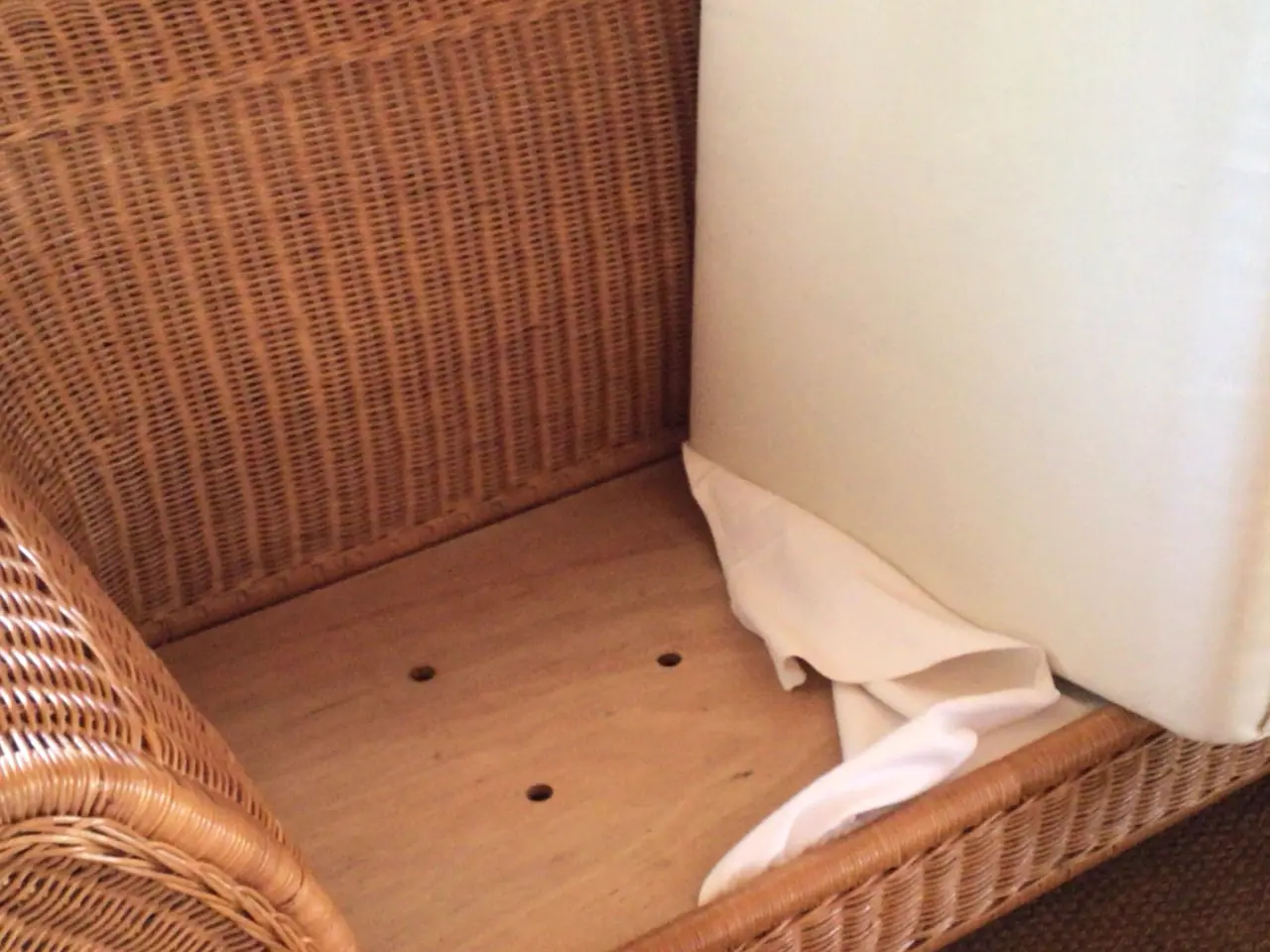 Billede 5 - Sofa,stole og spisebord i  natur rattan 