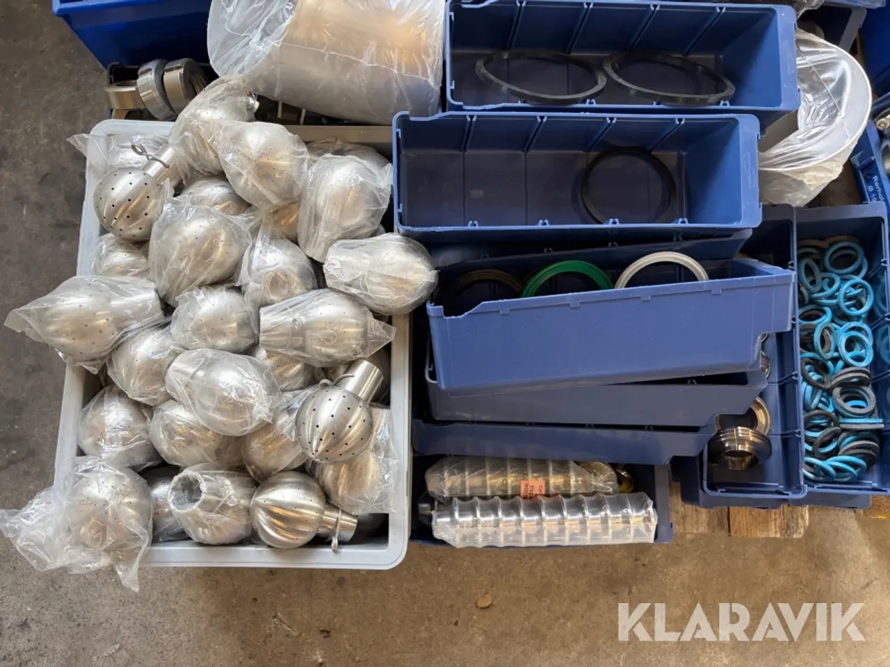 Billede 2 - Assorteret rustfrit stål og tilbehør - 5 paller