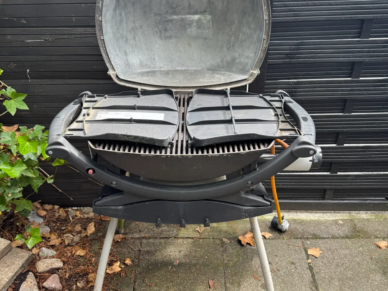 Billede 2 - WEBER Q200 med Stativ