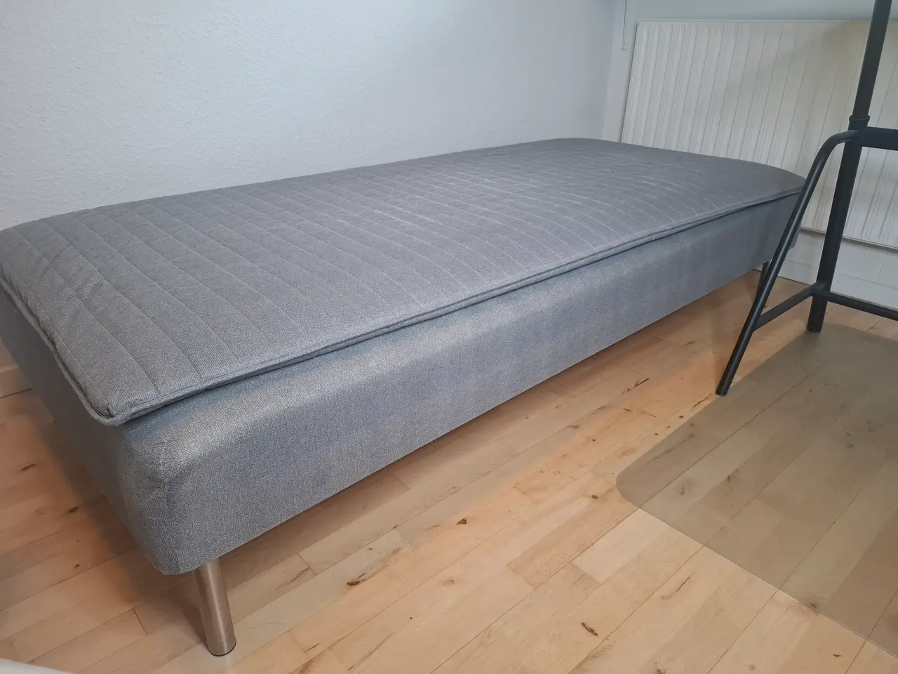 Billede 2 - Enkeltseng med boksmadras 85x200cm