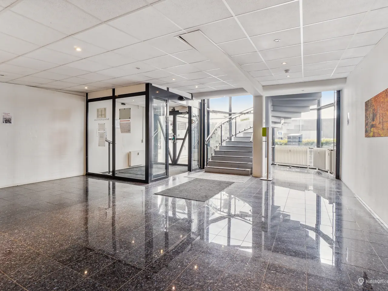 Billede 6 - Flotte kontorer på 1. sal med elevator