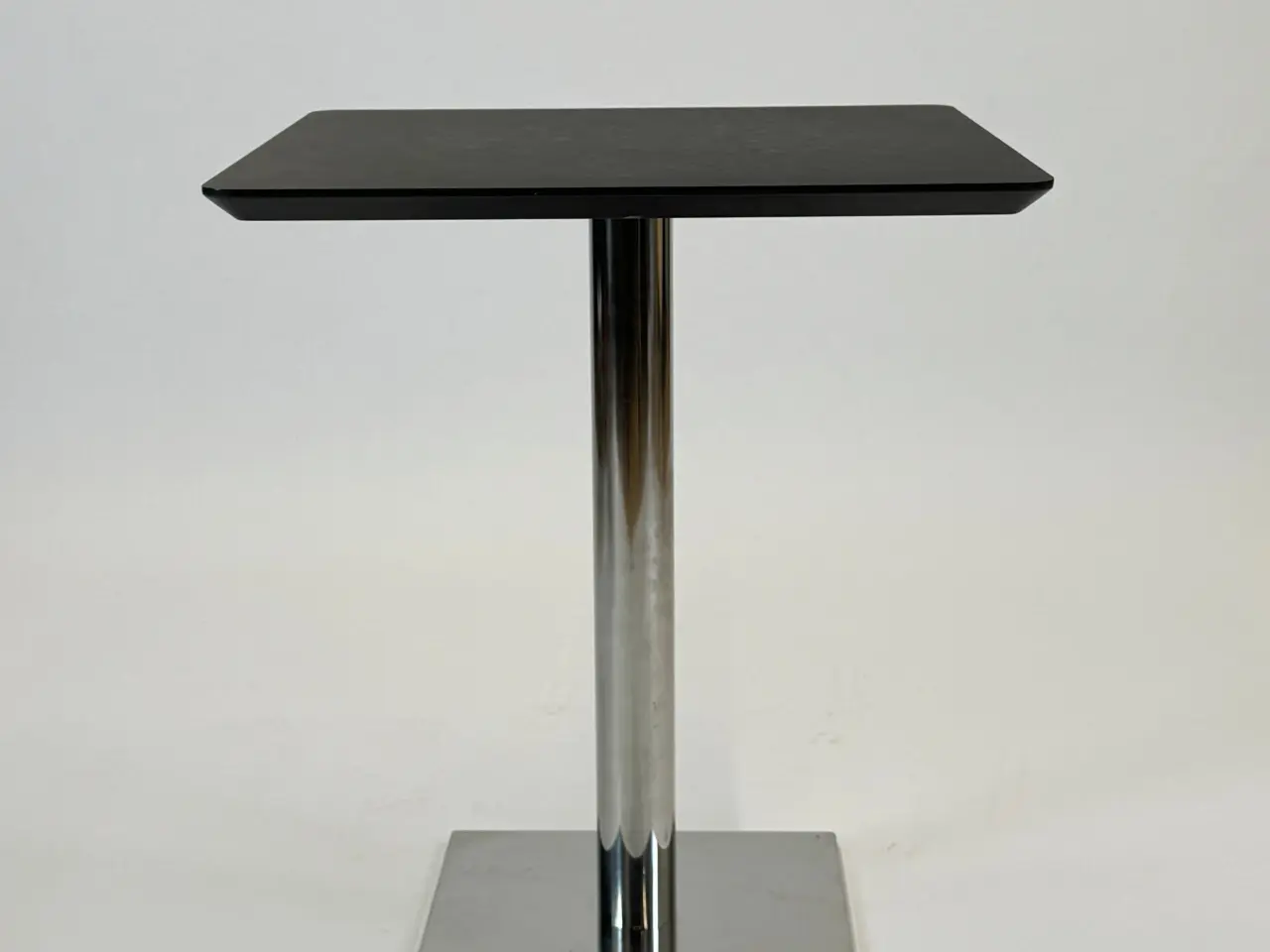 Billede 3 - Pedrali Inox Bord – Sort med Krom Stel 65x65x75 cm