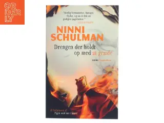 Drengen der holdt op med at græde : kriminalroman af Ninni Schulman (Bog)