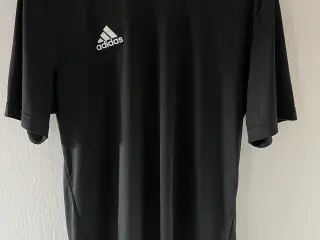 Adidas T-shirts str XL