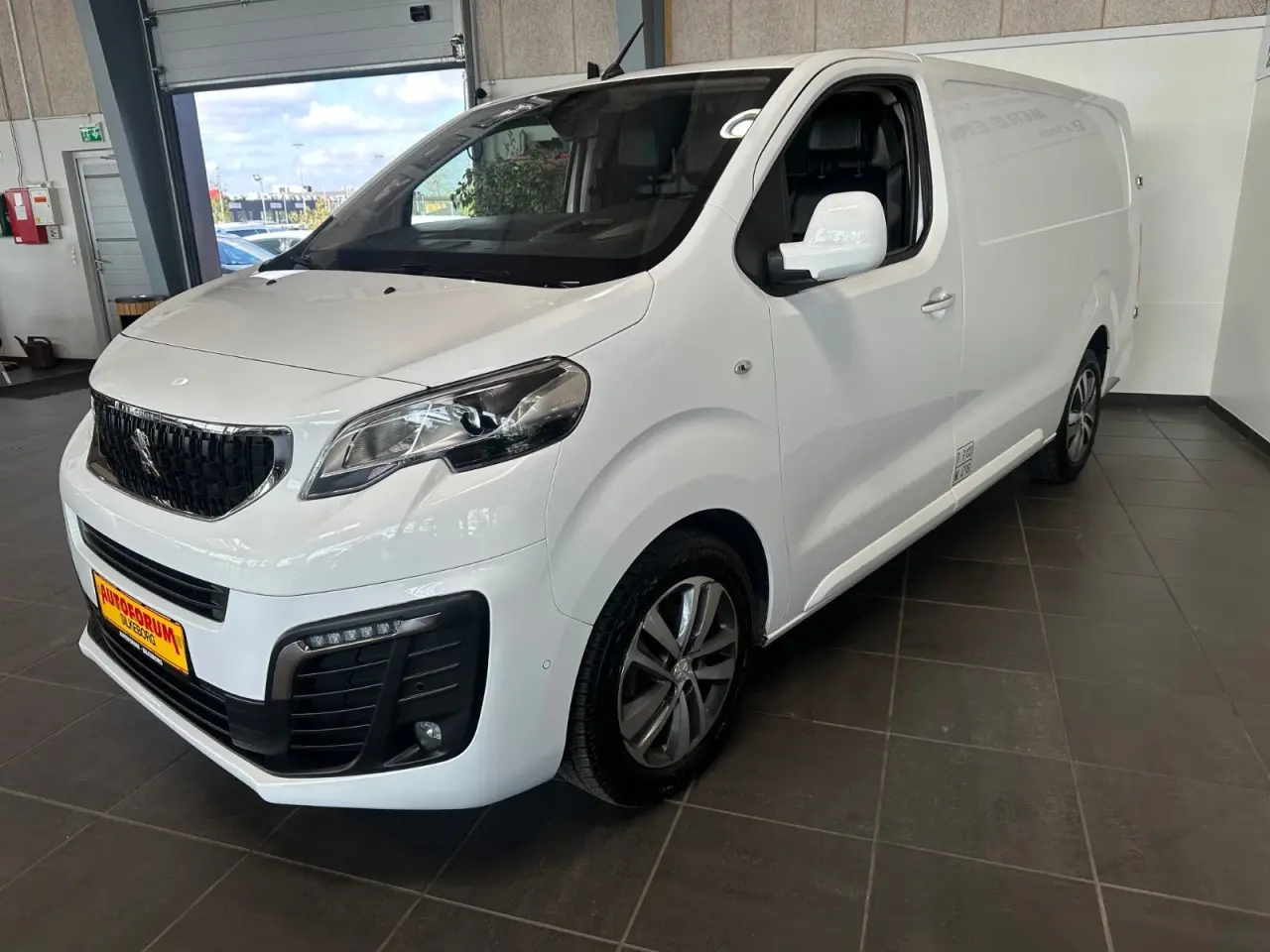 Billede 3 - Peugeot Expert 2,0 BlueHDi 177 L3 Ultimate EAT8 Van