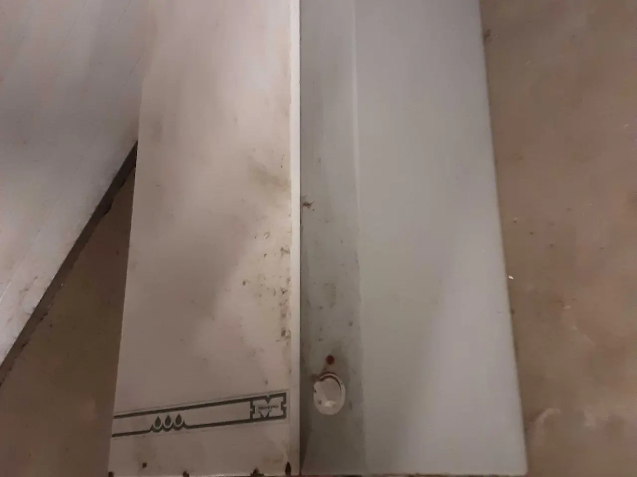 Billede 1 - Varmvandsbeholder med elpatron 110L hvid / grå